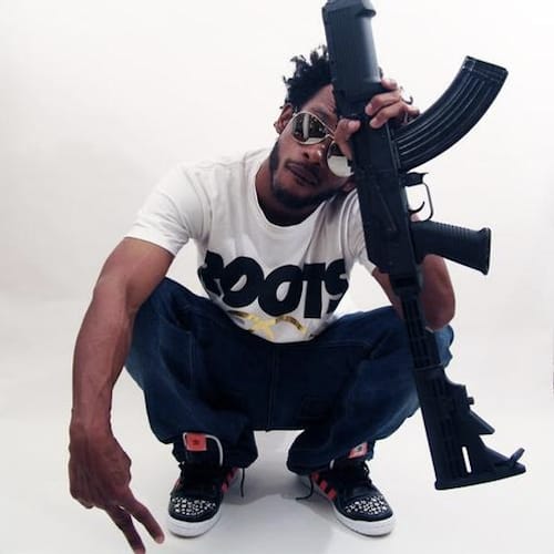 Tabi Bonney featuring Yasiin Bey – Chop Chop (Produced by Ski Beatz)