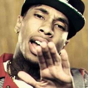 Far East Movement featuring Tyga - Dirty Bass 