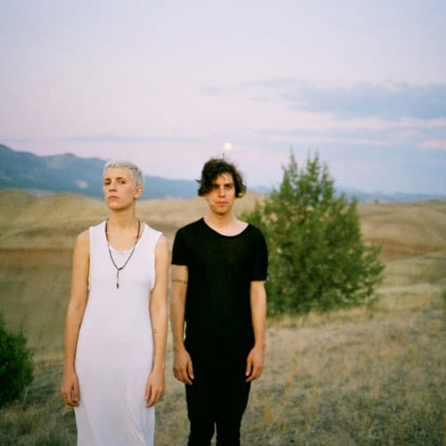 YACHT – I’ll Be Your Mirror (Velvet Underground & Nico Cover)