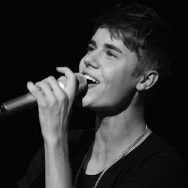 Justin Bieber Brings Out Big Sean for "As Long As You Love Me" Live on The Today Show