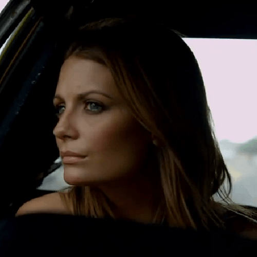 Noel Gallagher's High Flying Birds - Everybody's On The Run (Starring Mischa Barton)