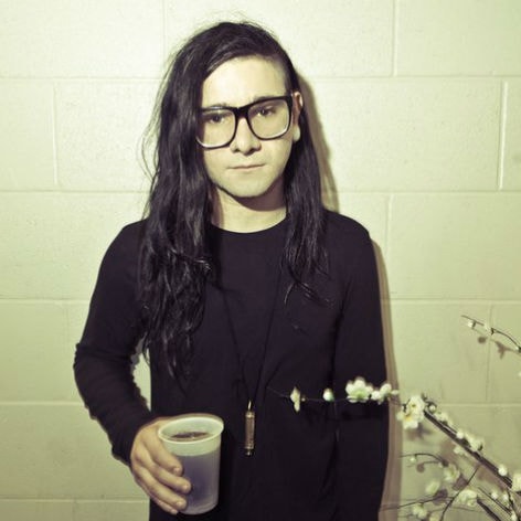 Skrillex featuring Wale – Let's Get Down