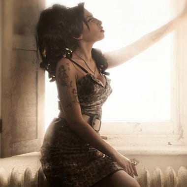 Watch Unreleased Interviews & Live Performances from Amy Winehouse