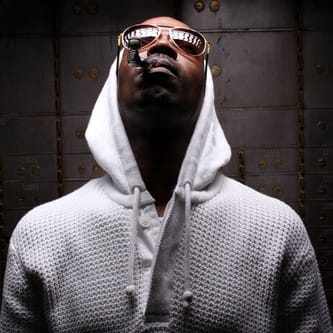 Juicy J - She Solve All Problems