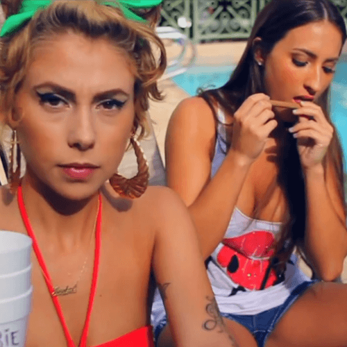 Lil Debbie featuring DollaBillGates - 2 Cups