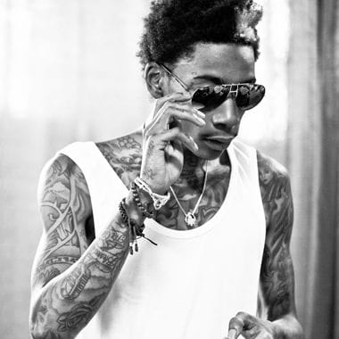 Wiz Khalifa featuring Busta Rhymes - Different Cloth 