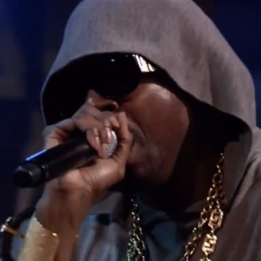 2 Chainz - “No Lie” & “Spend It” (Live on Jimmy Fallon)