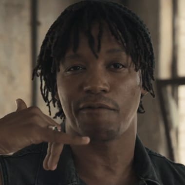 Lupe Fiasco & Guy Sebastian – Battle Scars 