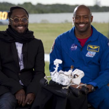 will.i.am Links with NASA to Broadcast Song from Mars 