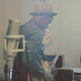 HYPETRAK TV: Labrinth - An Electronic Journey