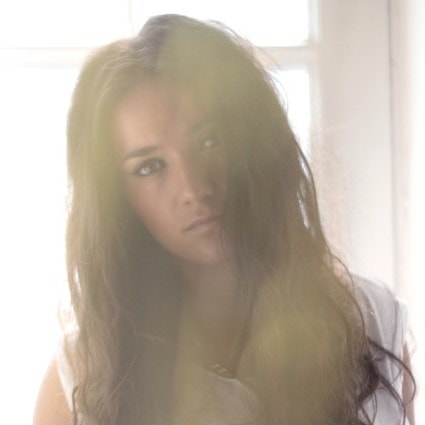 Ria Ritchie - Something About You