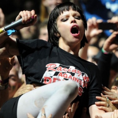 Crystal Castles - Child I Will Hurt You (Joneses Remix)