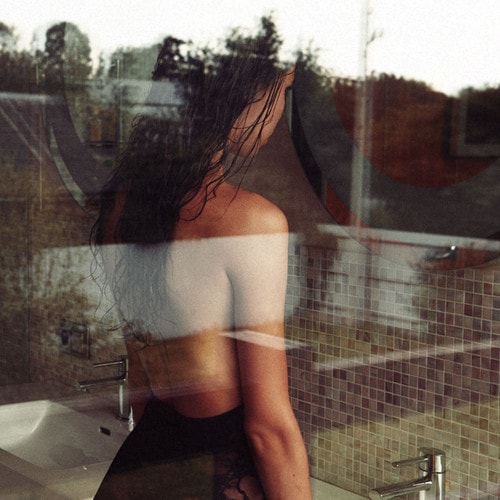 Neon Hitch - Gucci Gucci (VILLΛGE Remix)