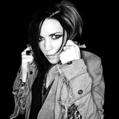 Skylar Grey featuring Eminem - C'mon Let Me Ride