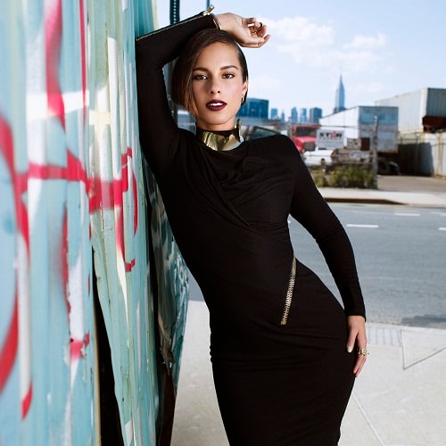 Alicia Keys' 'Girl on Fire' Tops the Billboard 100 Chart