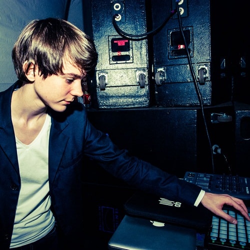 Madeon - The City (The M Machine Remix)