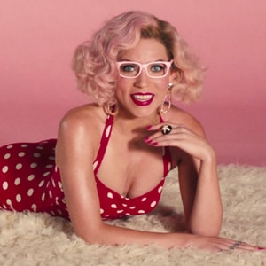 Skylar Grey featuring Eminem - C'mon Let Me Ride