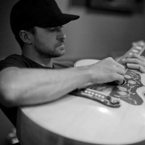 Justin Timberlake Sets Radio Airplay Records with "Suit & Tie"