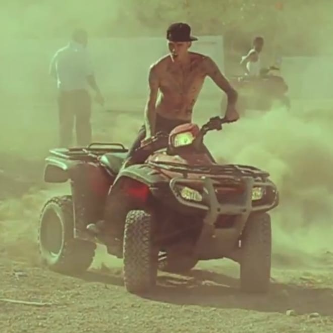 Machine Gun Kelly - La La La (The Floating Song)