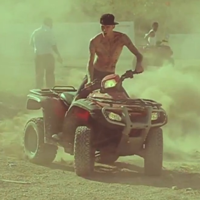 Machine Gun Kelly - La La La (The Floating Song)