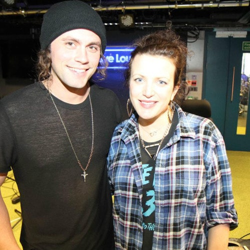 Mikky Ekko - Chained (The xx Cover) & Pull Me Down (Live Version)