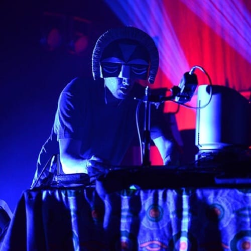SBTRKT - Hold On / Wildfire (Live at Shepherd's Bush Empire)