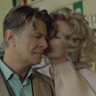 David Bowie - The Stars (Are Out Tonight)