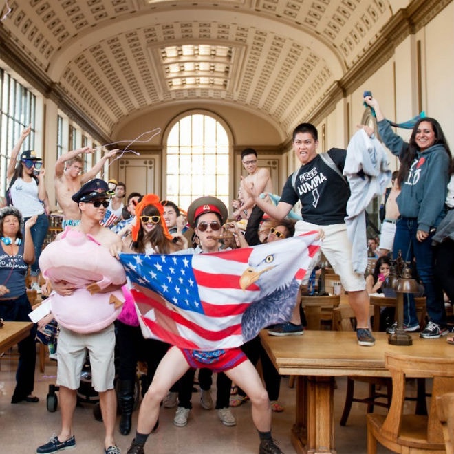 Harlem Reacts to the YouTube Harlem Shake Meme