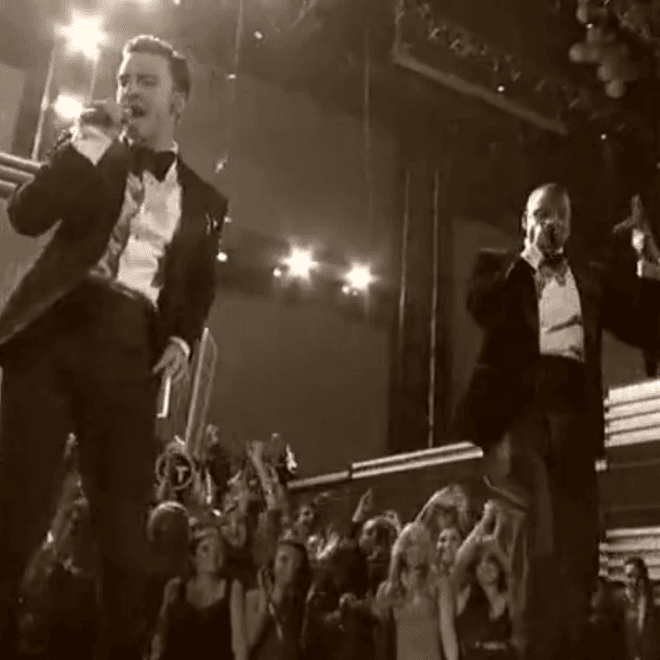 Justin Timberlake & Jay-Z - Suit & Tie (Live @ The Grammys)