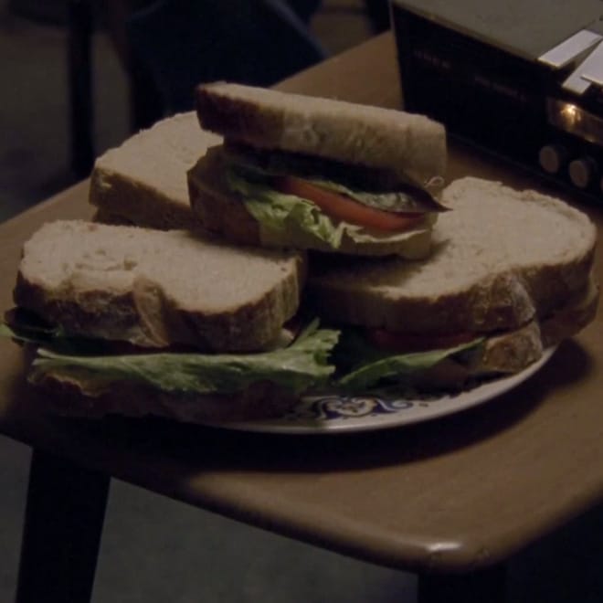 Local Natives – Heavy Feet