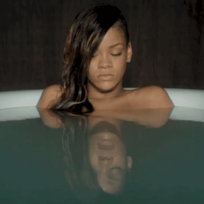 Rihanna featuring Mikky Ekko - Stay