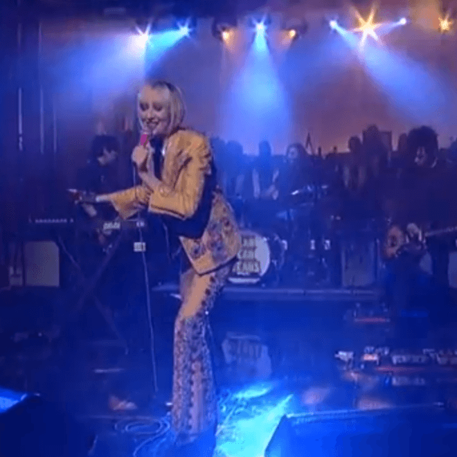 Yeah Yeah Yeahs Perform "Sacrilege" on 'Late Show with David Letterman'
