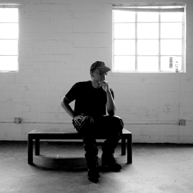 DeLorean featuring Kirko Bangz - Do What We Do