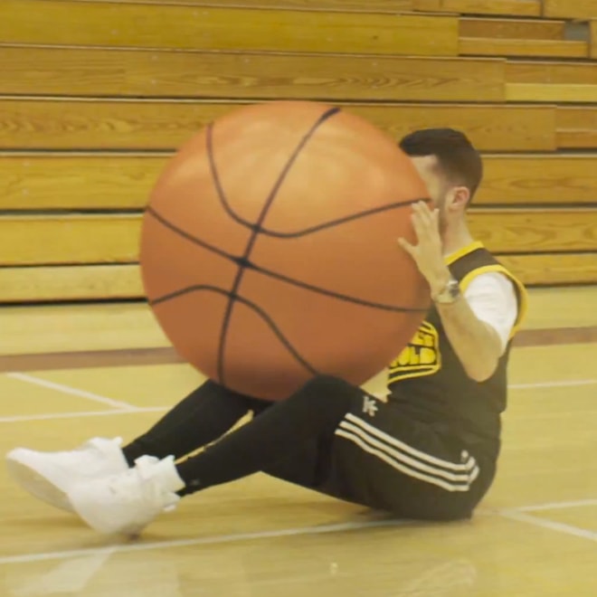 A-Trak featuring Galantis - Jumbo