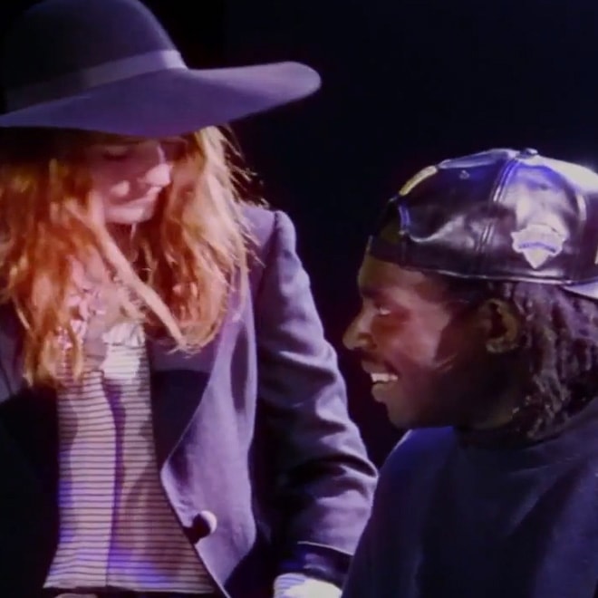 Florence Welch & Dev Hynes Cover Icona Pop's "I Love It"
