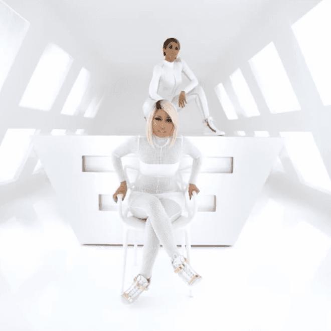 Ciara featuring Nicki Minaj - I'm Out