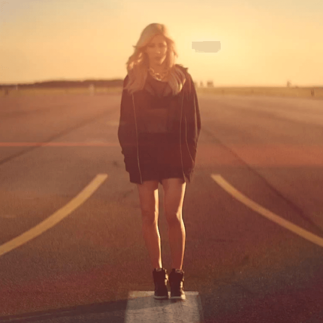 Ellie Goulding - Burn