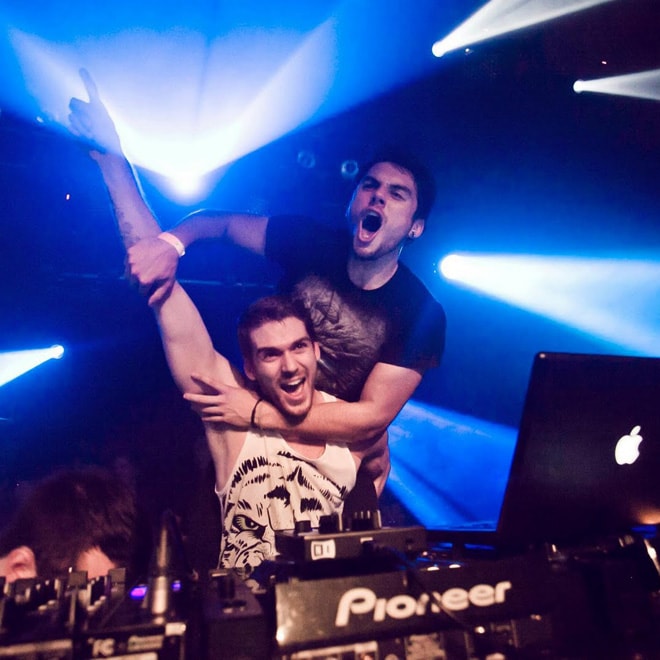 Adventure Club featuring Yuna – Gold