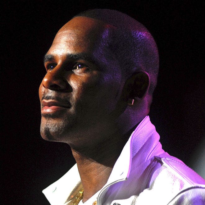 R. Kelly featuring 2 Chainz - My Story (Viral Video)