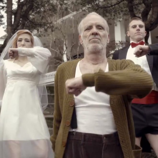 STRFKR - While I'm Alive 