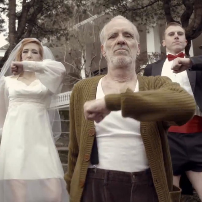 STRFKR - While I'm Alive