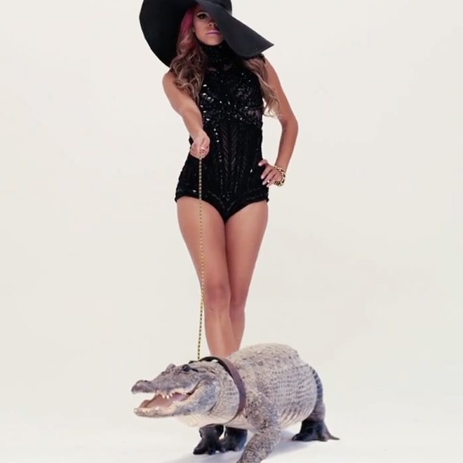 Vali featuring Wiz Khalifa - Dimes