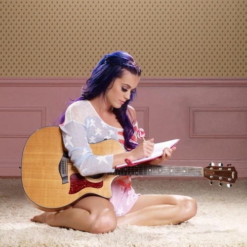 Katy Perry featuring Juicy J - Dark Horse