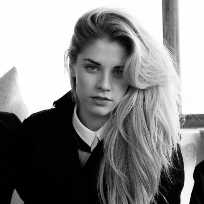London Grammar - In For The Kill (La Roux Cover)