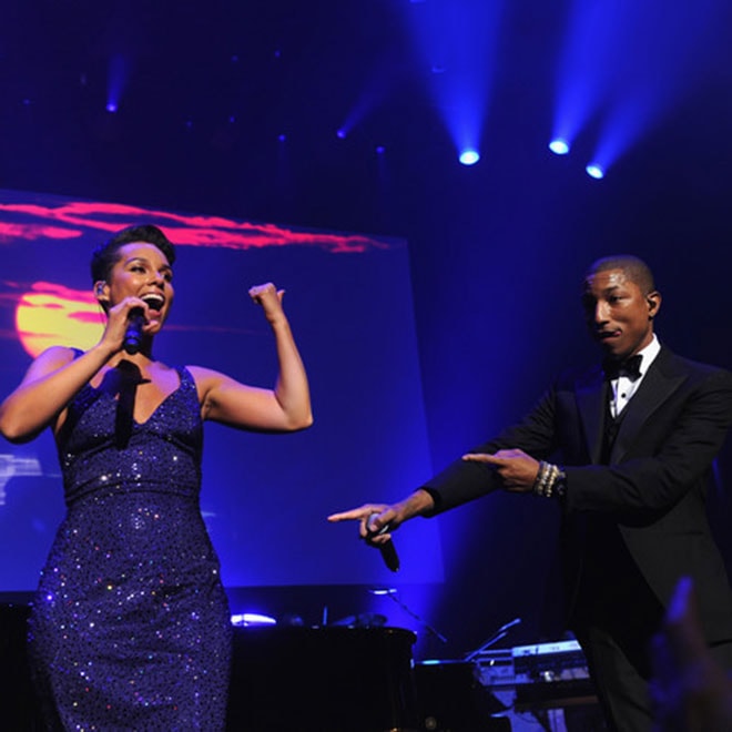 Alicia Keys & Pharrell Perform "Blurred Lines" & "Get Lucky" at Black Ball 2013