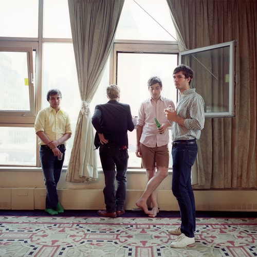 Grizzly Bear - Listen and Wait