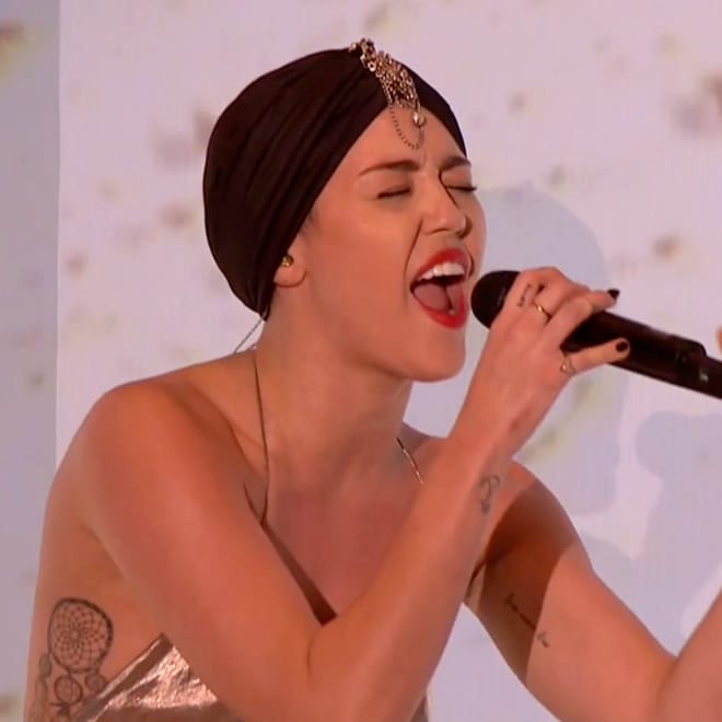 Miley Cyrus Performs "Wrecking Ball" on The X Factor UK