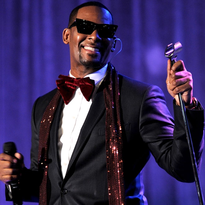 R. Kelly featuring Rockie Fresh & Katie Got Bandz - My Story (Remix)