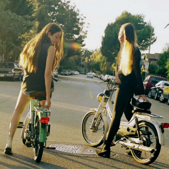 Watch HAIM's 'Saturday Night Live' Performance