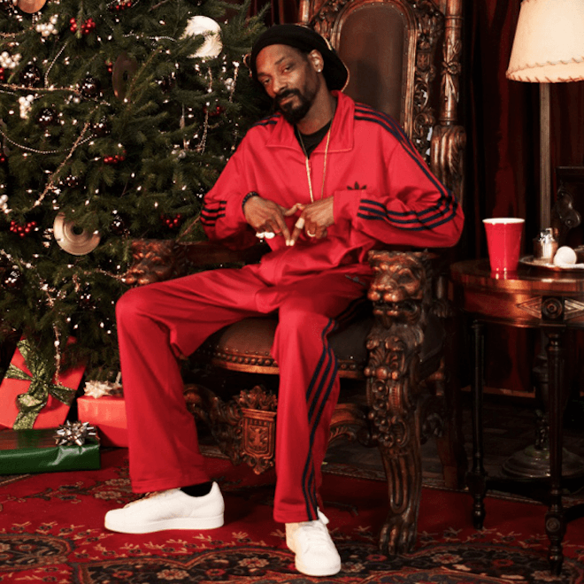 Snoop Dogg – Blue Xmas